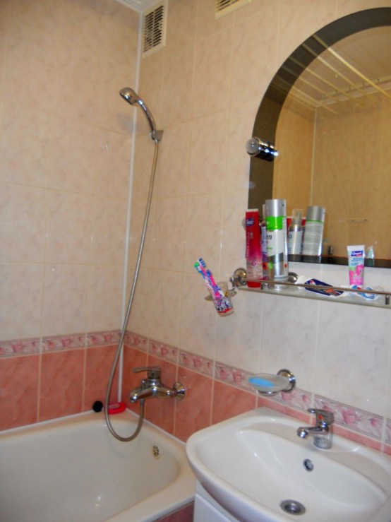 Двокімнатна квартира по вул. Макарова