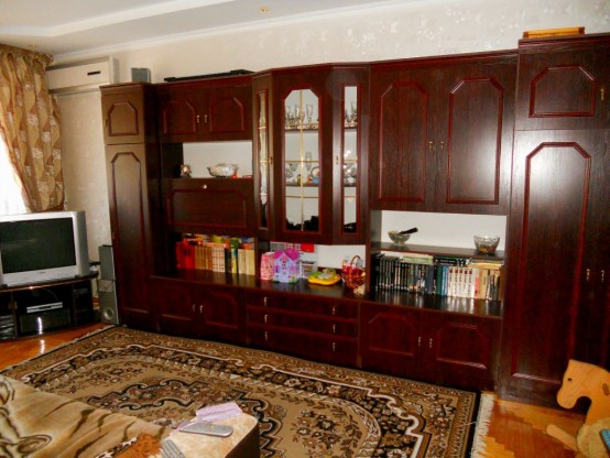 Двокімнатна квартира по вул. Макарова